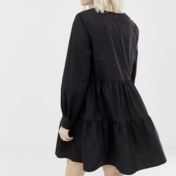 ASOS DESIGN Curve tiered cotton smock mini dress with long sleeves - Picture 2 of 3